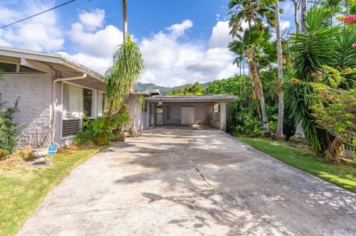 3264 Pawaina St, Honolulu, HI 96822-1372