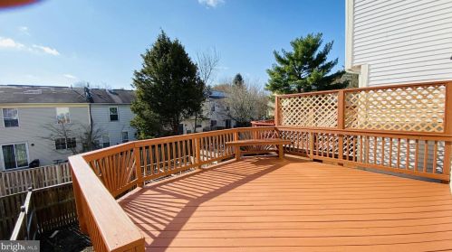 4 Dinsdale Ct, Silver Spring MD exterior