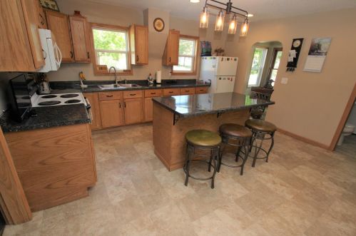 103 3rd St, Melrose, MN 56352-1217