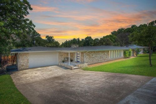 3855 Clayton Rd, Fort Worth TX  76116-7219 exterior