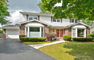 2808 Knollwood Ln, Glenview, IL 60025-2749