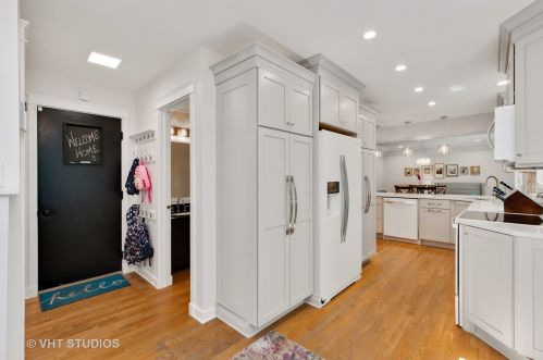 40 Peiffer Ave, Lemont IL  60439-3845 exterior