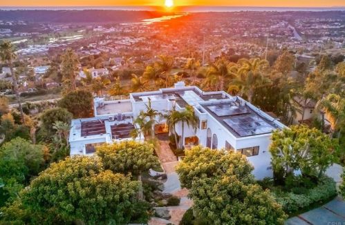 7157 Obelisco Cir, Carlsbad, CA 92009-6522