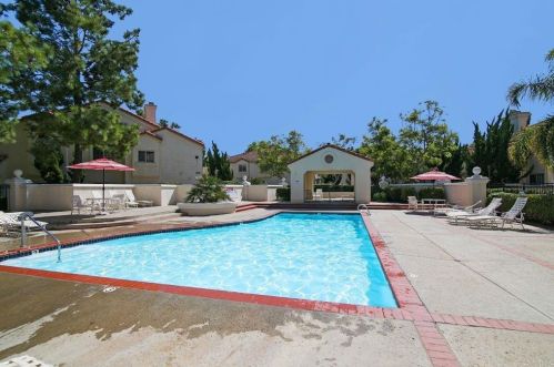 750 Breeze Hill Rd, Vista CA  92081-4300 exterior