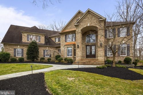 203 Forest Woods Dr, Harrison Township, NJ 08062-2517