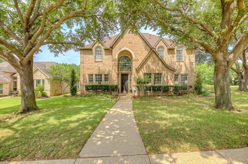 1725 Rockcreek Ct, Lewisville, TX 75028-3480