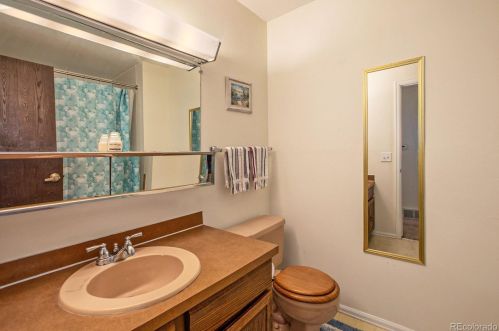 1680 Evanston St, Aurora CO 80014-3920 exterior