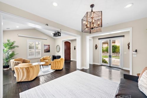 15 Calle Saltamontes, San Clemente CA  92673-7004 exterior