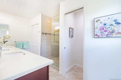 5307 Poola St, Honolulu HI  96821-1536 exterior