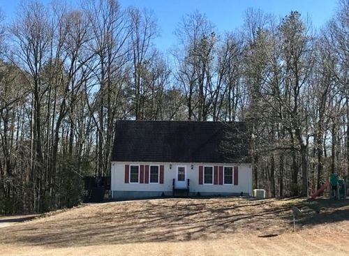 517 Lone Walnut Rd, Walmsley, VA 22435-2848