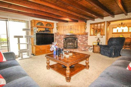 1621 Sumac Ln, Anaheim CA  92804-6653 exterior