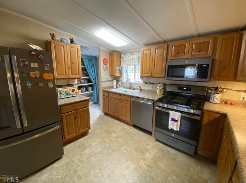 360 Randy Rd, Cleveland, GA 30528-3876
