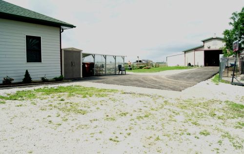 10772 3500w Rd, Manteno, IL 60950-9639