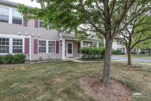 41 Waterbury Cir, Oswego, IL 60543-7929