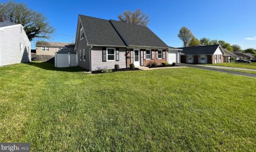 25 Mercator Ln, Willingboro, NJ 08046-3125