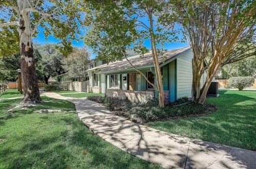 5010 Fort Clark Dr, Austin TX  78745-2436 exterior