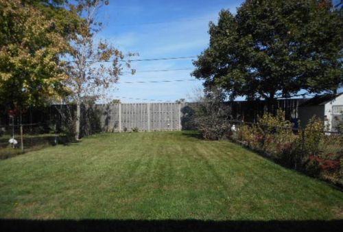 1062 Countryside Dr, Hanover Park, IL 60133-6442
