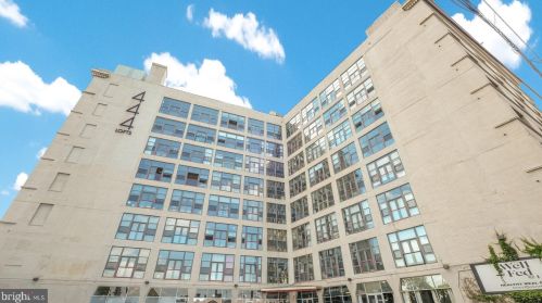 444 4th St, Philadelphia PA  19147-0015 exterior