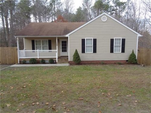 129 Rosewood Ct, Aylett VA  23009-4132 exterior