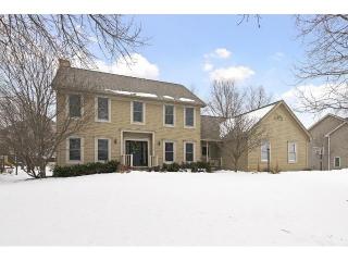 3599 Mount Vernon Ln, Saint Paul, MN 55129-9383