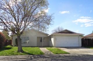 625 Parviz Ln, Modesto, CA 95351-2564