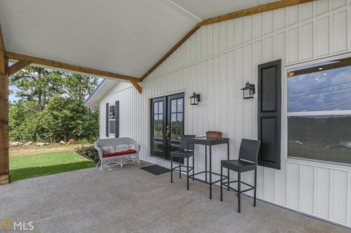 93 Clark Hill Rd, Newnan, GA 30263-5405