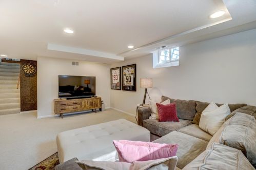 1930 Arona St, Saint Paul MN  55113-5843 exterior