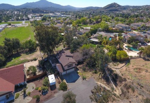 1805 Julianna St, El Cajon, CA 92019-3835