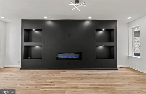 1211 15th St, Philadelphia, PA 19146-3116
