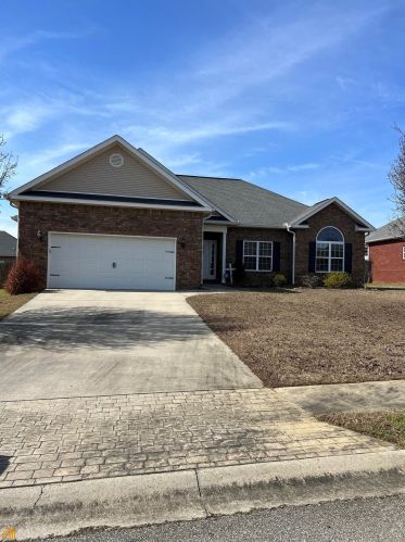 104 Hampton Meadows Dr, Bonaire, GA 31005-3678