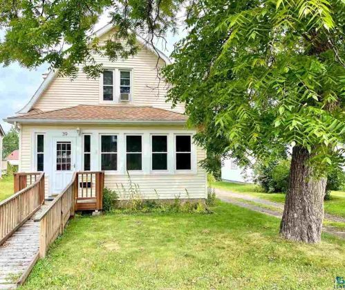 39 1st St, Duluth, MN 55810-2304
