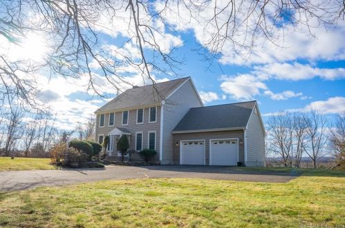 169 Coleman Rd, Middletown, CT 06457-5086