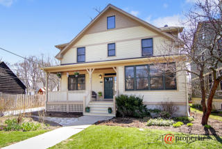 2426 Simpson St, Evanston IL  60201-3011 exterior