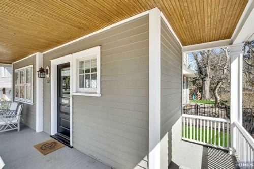 53 Forest Rd, Ridgewood, NJ 07452-1502