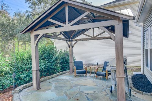 3968 Hanoverian Dr, Awendaw SC  29429 exterior