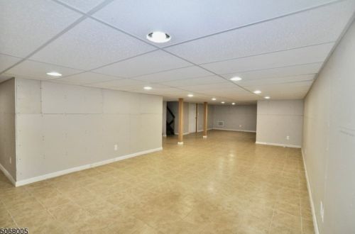 25 Elizabeth Dr, Dover NJ  07869-1307 exterior