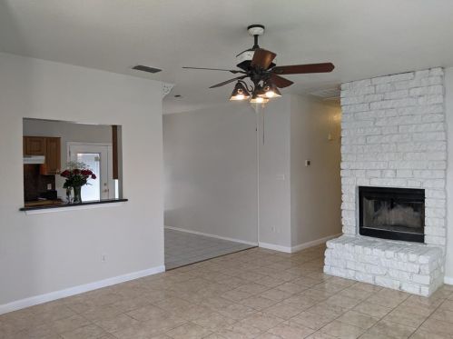 7108 Park Creek Cir, Fort Worth TX  76137-4508 exterior