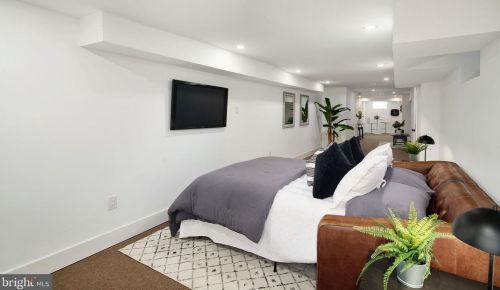 5409 Larchwood Ave, Philadelphia PA 19143-1907 exterior