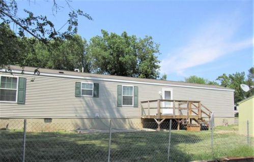 1005 Highland Ave, Francis, SD 57501-1546