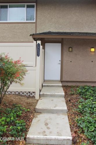 28653 Conejo View Dr, Calabasas, CA 91301-3374