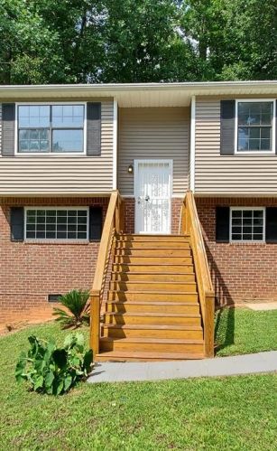 2030 Countydown Ln, Stone Mountain, GA 30088-4316
