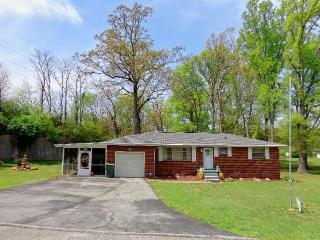 4813 Sarasota Dr, Hixson, TN 37343-4522