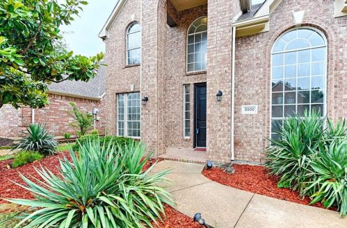 3500 Emerald Cove Dr, Lewisville TX  75022-7853 exterior