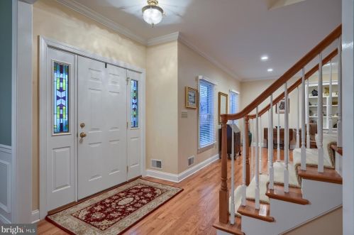 341 Yorkshire Dr, Harrisburg, PA 17111-6936