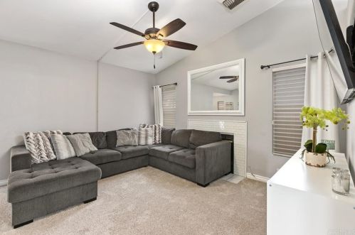 8442 Happy Way, El Cajon, CA 92021-2088