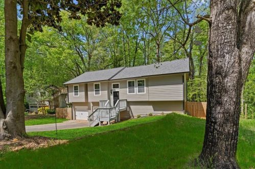 2281 Carousel Ct, Marietta, GA 30066-4682