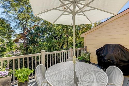2114 Alpine Pl, Cincinnati OH  45206-2603 exterior
