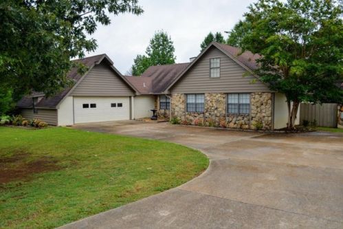 87 Lochinvar Dr, Troy, MS 38863-9345