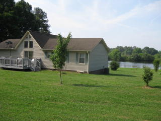 710 Scotch Cross Rd, Greenwood, SC 29646-7861
