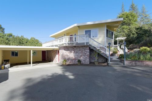 7945 Nora Dr, Sebastopol, CA 95472-4614